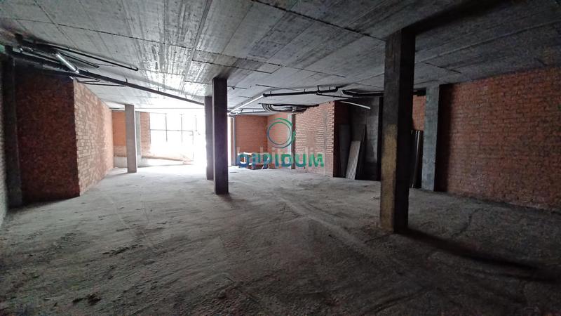 Foto d495d69f-fdbe-40f1-adf7-5b178bd6d763. Local commercial dans rua al francisco j alvajar 14 dans Carral