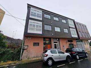 Business premise in Vicente risco 6. En venta local comercial a pie de calle en melide, a coruña