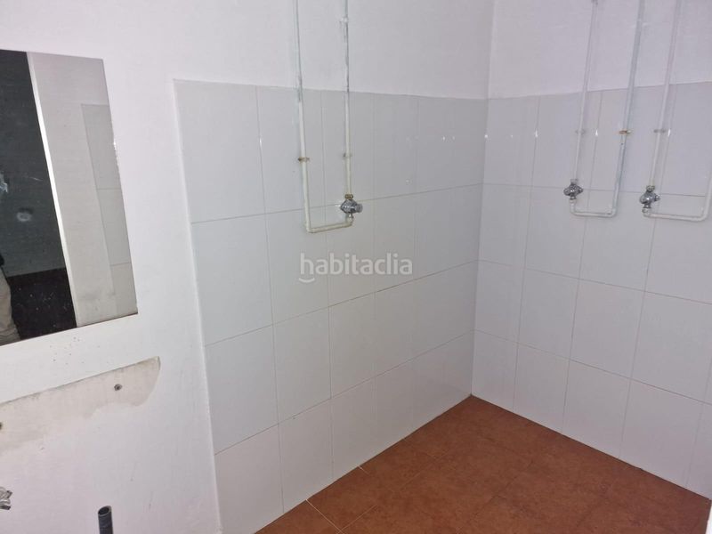 Foto 402daa34-442d-4900-b1c3-03eff67a29e2. Local comercial a vicente risco 6 a Melide