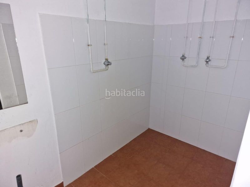 Foto 7659f44b-b2cf-48b2-9523-08326b3a4236. Local comercial a vicente risco 6 a Melide