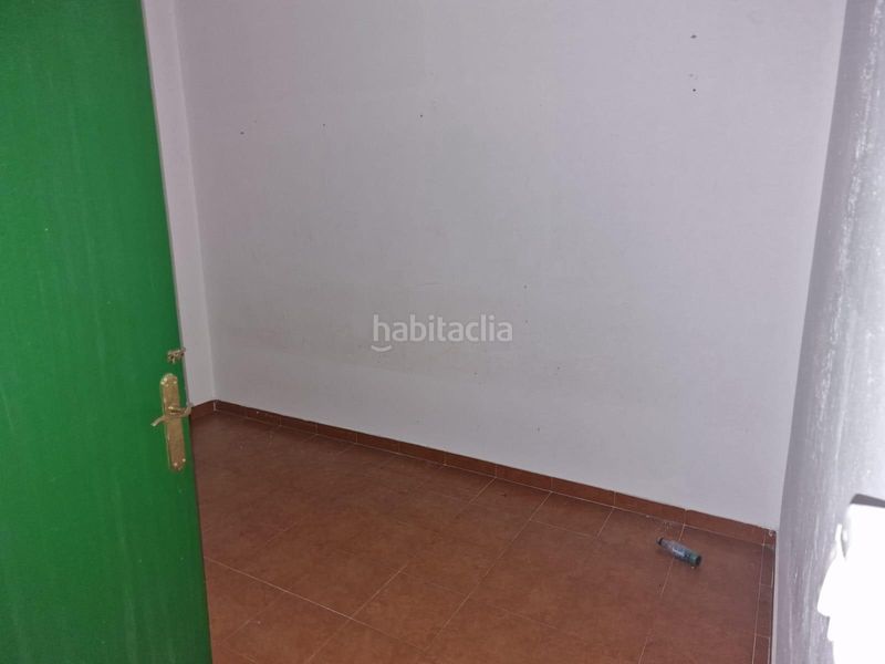 Foto c551b080-a623-401b-b2f5-3ddc99c3223c. Local comercial a vicente risco 6 a Melide