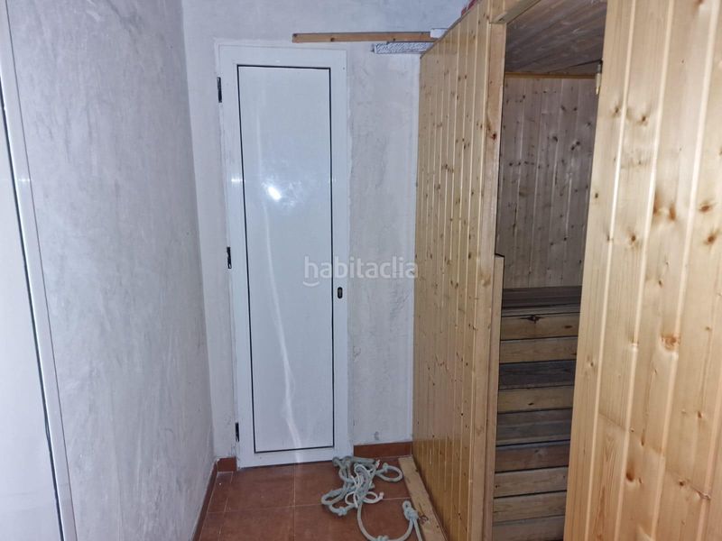 Foto d8dc0b31-e6c8-43c5-b9be-3aebc2f7e528. Local comercial a vicente risco 6 a Melide