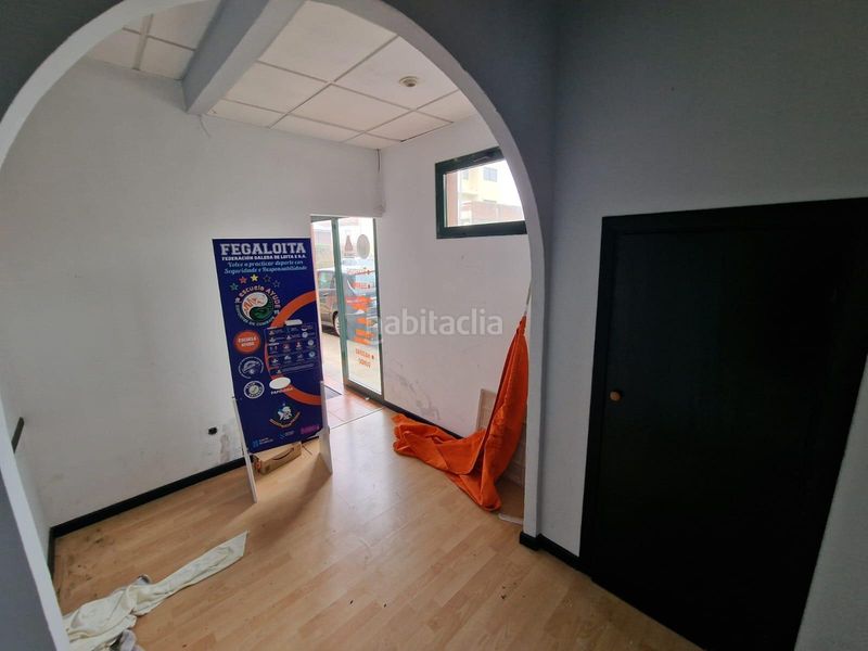 Foto ef97d425-c4ac-41ab-9323-f6de55f14c4a. Local comercial a vicente risco 6 a Melide