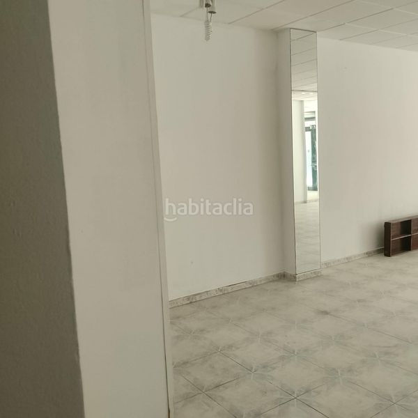 Foto e5f32a73-0404-4410-9bca-42e66f388e75. Lloguer local comercial a Cee