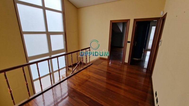 Foto 5a50d08c-702a-49ad-aaed-579669577da1. Casa adossada a avenida da pasaxe 55 a Eirís Coruña (A)