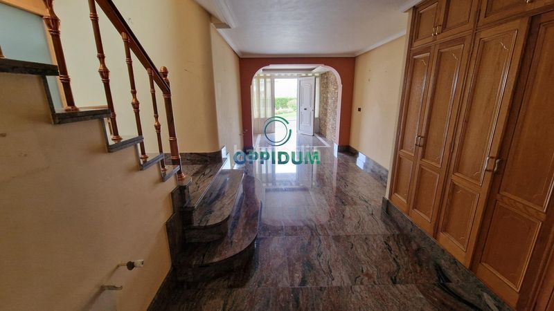Foto aa331124-1392-4627-823c-8ae7b4cbf22c. Casa adossada a avenida da pasaxe 55 a Eirís Coruña (A)