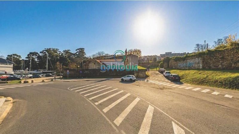 Foto b362f40c-6281-4fbd-bb2a-1e17db4845a6. Casa adossada a avenida da pasaxe 55 a Eirís Coruña (A)
