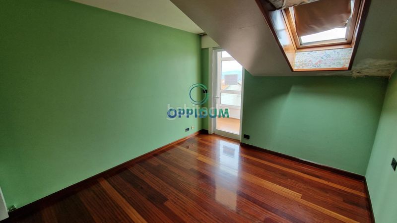 Foto b3d02d59-f03d-4ed1-ba67-8f6d9feab5f7. Casa adossada a avenida da pasaxe 55 a Eirís Coruña (A)