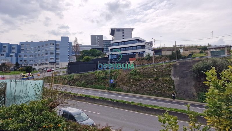 Foto d0a1134f-c227-4c32-b932-b7b0024a1e3c. Casa adossada a avenida da pasaxe 55 a Eirís Coruña (A)