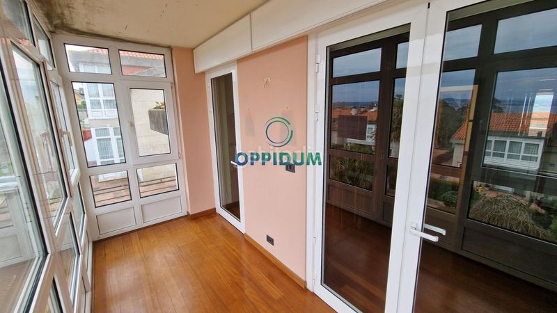 Foto d4658f81-9453-478d-9011-8d9dff69c51c. Casa adossada a avenida da pasaxe 55 a Eirís Coruña (A)