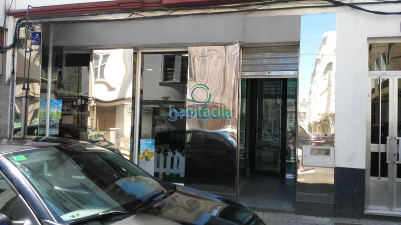 Foto a7a0f3d0-28a1-45ce-87c2-be77ff4f2acd. Locale commerciale in Plaza de España Ferrol