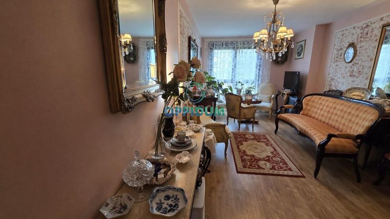 Foto afbca103-59d4-4ee6-aa2b-177ca1da9713. Pis amb aparcament a O Feal - Xubia Narón