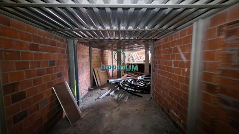 Foto d186ed77-e230-4fe3-ab0f-07bf2d3a693a. Local comercial en calle calle rosalia castro 28 local en av. rosalía de castro, en Carral