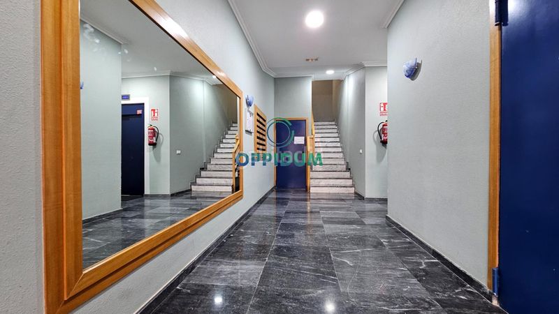 Foto f14b09fd-e537-4cad-9577-ca562f852d21. Pis amb calefacció aparcament a Boiro
