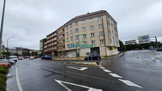 Appartement  Carretera castilla. Venta de piso de 2 dormitorios con garaje y trastero en narón