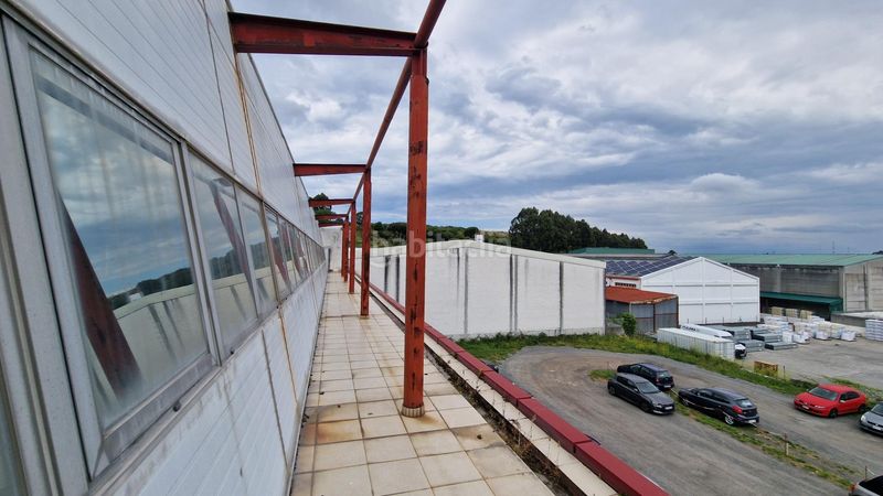 Foto f8a49d79-b529-451c-81f1-5e92b52056f7. Büro in Mesoiro Coruña (A)