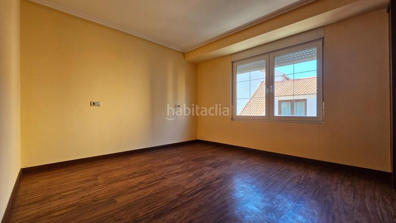 Foto e784ca37-d783-4928-955a-7fa68e01e7bf. Pis a Camariñas