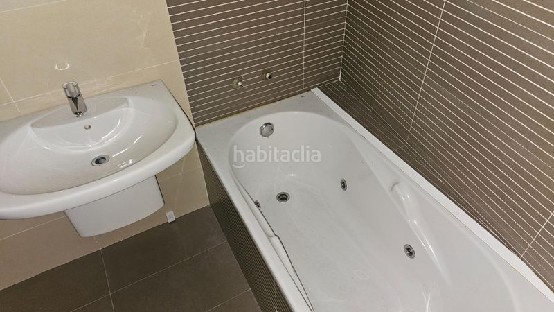 Foto 361b5540-a528-455c-9af0-4d81b051cfc6. Pis amb aparcament a Fene