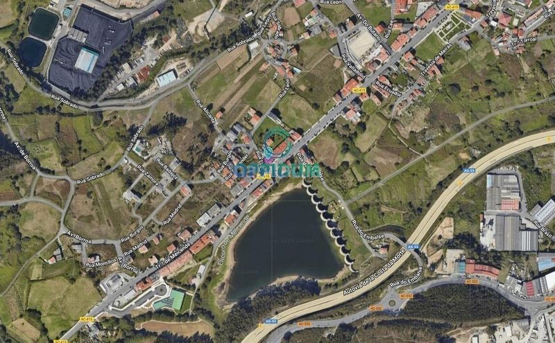 Foto 585c18de-56c4-44bf-9423-a81292e4328f. Edifici a travesía meicende 51 a Pastoriza Arteixo