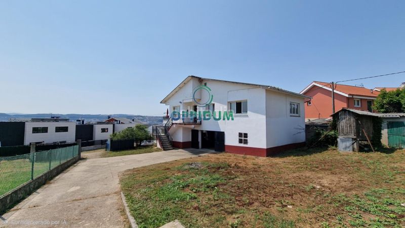 Foto bcb3b64b-f5f2-43db-b749-a380f4f3b399. Chalet avec parking dans Liáns Oleiros