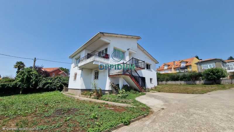 Foto f5fa8e02-e437-4bd8-9693-db892a041e5a. Chalet avec parking dans Liáns Oleiros