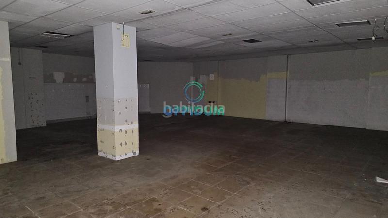 Foto 719efb4b-d094-4406-b18f-b6514c0eb532. Local commercial dans calle calle de rubalcava 30 dans Ferrol