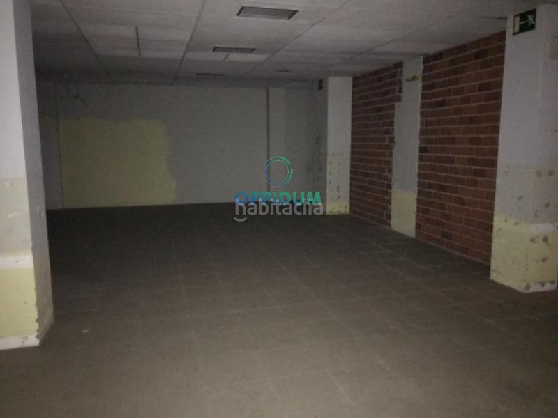 Foto d68ea558-87c3-4a3f-9d73-d7833bebbc53. Local commercial dans calle calle de rubalcava 30 dans Ferrol