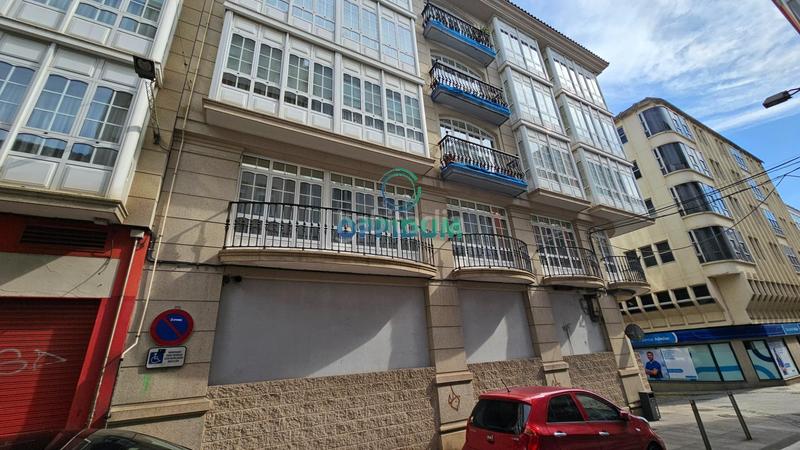 Foto eb5792cb-5e64-4f51-af59-7b6e537ac0d3. Local commercial dans calle calle de rubalcava 30 dans Ferrol