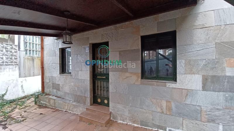 Foto b03e4739-af1d-469d-b2b9-de9466ad7ed0. Chalet se vende vivienda unifamiliar de 4 dormitorios y 2 baños , a coruña. en Betanzos