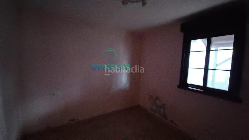 Foto c4b5e30b-4fe2-4e2a-9fe7-3afc8cc4cd05. Chalet se vende vivienda unifamiliar de 4 dormitorios y 2 baños , a coruña. en Betanzos