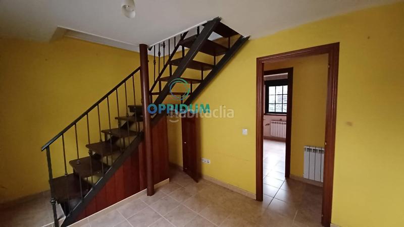 Foto e42508a4-2091-4371-b437-9bef864243f0. Chalet se vende vivienda unifamiliar de 4 dormitorios y 2 baños , a coruña. en Betanzos
