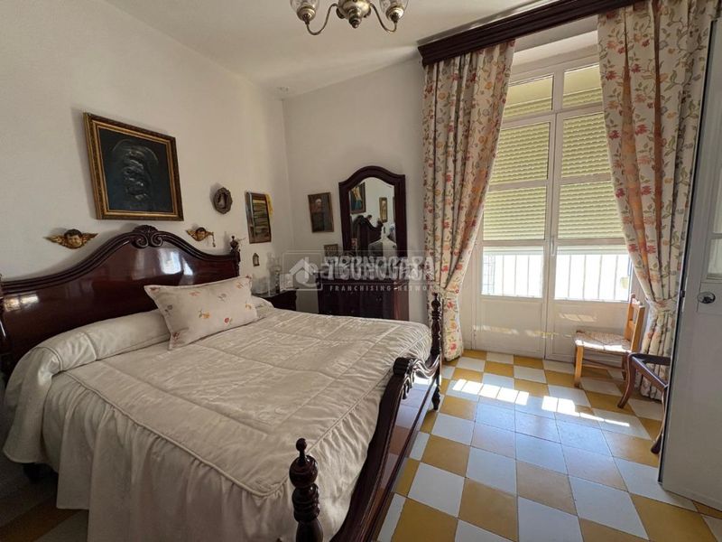 Foto 0b8fb0c6-c102-46ce-95b8-f365a43653fc. Casa amb aparcament a Ayuntamiento-Barrio Alto Sanlúcar de Barrameda