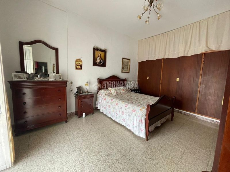 Foto 3b0a1ef0-9f48-43f2-b344-b1be0547f928. Casa amb aparcament a Ayuntamiento-Barrio Alto Sanlúcar de Barrameda