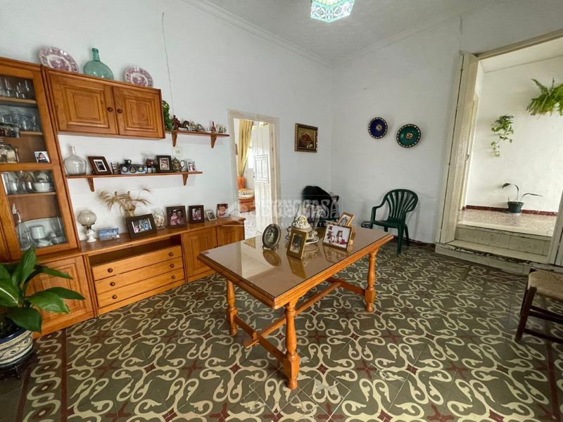 Foto 989fa153-c608-482e-b9e2-de8f495a6760. Casa amb aparcament a Ayuntamiento-Barrio Alto Sanlúcar de Barrameda