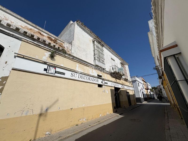 Foto dcc2d54f-bc16-458e-84f7-834cdf75624c. Casa amb aparcament a Ayuntamiento-Barrio Alto Sanlúcar de Barrameda