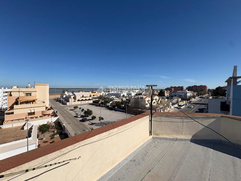 Foto 66b9f786-8d18-4298-b3a1-fb3e0a0a9b80. Pis a V Centenario-Piletas-Capuchinos Sanlúcar de Barrameda