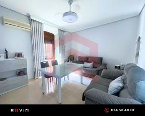 Etagenwohnung  Calle almendros aguilar. Increíble piso reformado en calle almendros aguilar