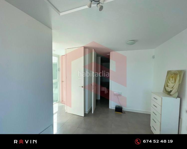 Foto b5385b12-28e4-48e0-b659-2b4eceffeb75. Duplex with heating parking pool in Ctra. Circunvalación - La Magdalena Jaén