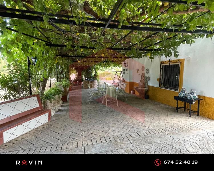 Foto 3d6a0c55-c4ba-470b-a698-7bd3dfbd11b1. Casale con camino riscaldamento parcheggio piscina in Jaén