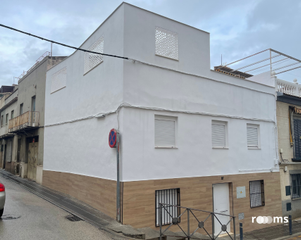 Casa  Calle san josé. Alojamiento turístico en pleno centro de jaén