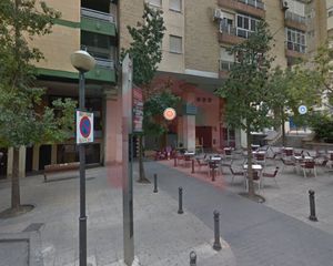 Aparcament cotxe en Avenida granada 22. Plaza de garaje en avda. granada 22, junto al bar el cruce.