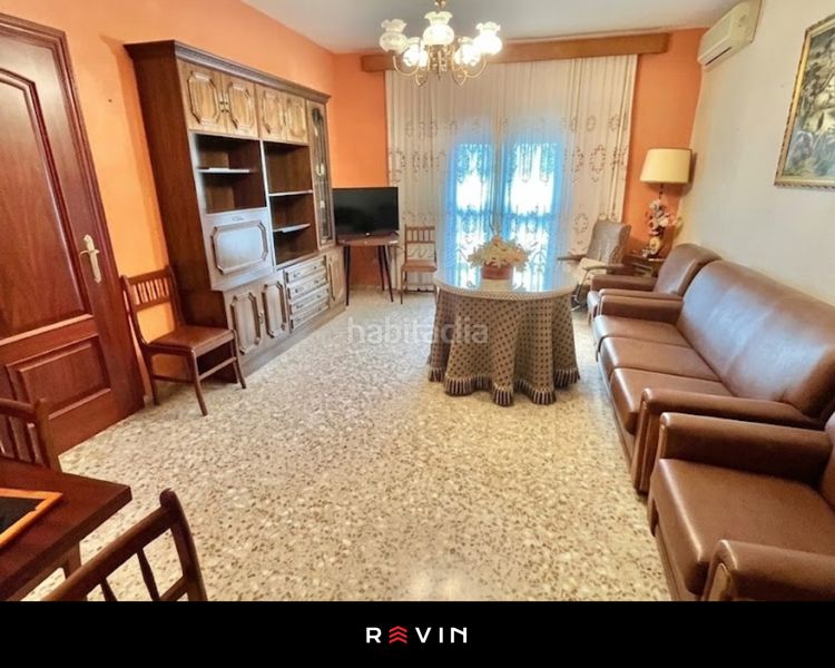 Foto 0595844d-b2cf-41e9-96ed-a552b7bc7a5b. Piso vivienda de 100 m² construidos en la calle cazorla, , en una zona residencial consolidada. en Úbeda