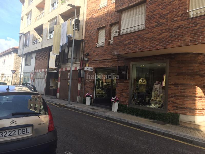 Foto 829bf829-3343-494f-b20f-74214757e579. Autoparkplatz in calle raimundo revilla 10 in Centro Laredo