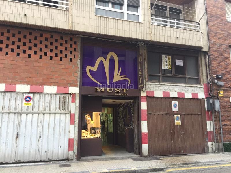 Foto 8a009827-bca1-4cb3-b58e-1bd27b82bce0. Autoparkplatz in calle raimundo revilla 10 in Centro Laredo