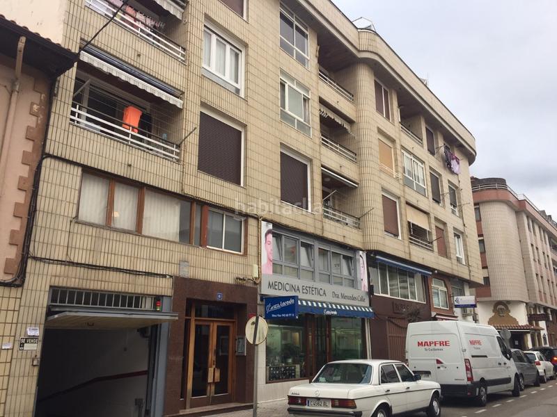 Foto f1bdb339-879e-4243-b843-2bfbf21239c9. Autoparkplatz in calle raimundo revilla 10 in Centro Laredo