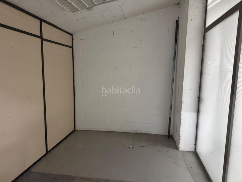 Foto c617d744-e10d-44d2-a1fb-6170d1c18691. Nau industrial a Pla d'en Boet Mataró
