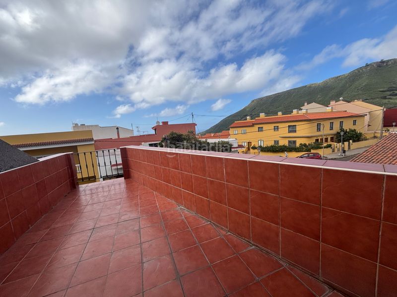 Foto 9a3e188b-3a2b-4e3c-807b-995841194928. Casa adosada se vende hermosa casa con terrazas . en Tegueste