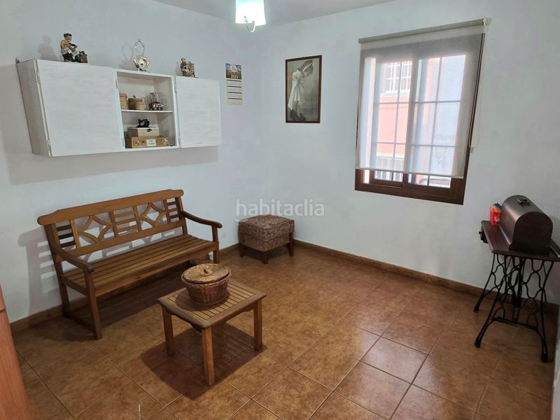 Foto a80099c4-c8ce-473a-aea3-e6b361dfe28a. Casa adossada a Centro Orotava (La)