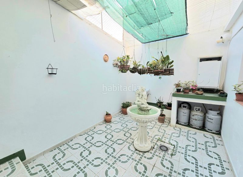 Foto b27cb0d9-9b60-4454-9829-9e2c0f58f3ec. Casa adossada a Centro Orotava (La)