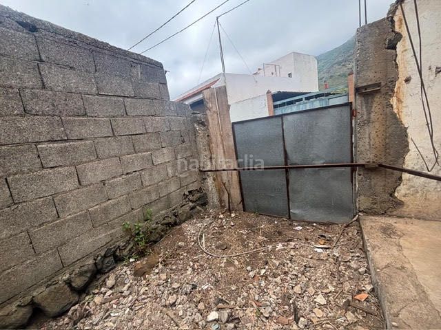 Foto eddd768b-dc10-4bbc-8825-fd90b8791158. Casa  independiente con potencial en ubicación privilegiada en Buenavista del Norte